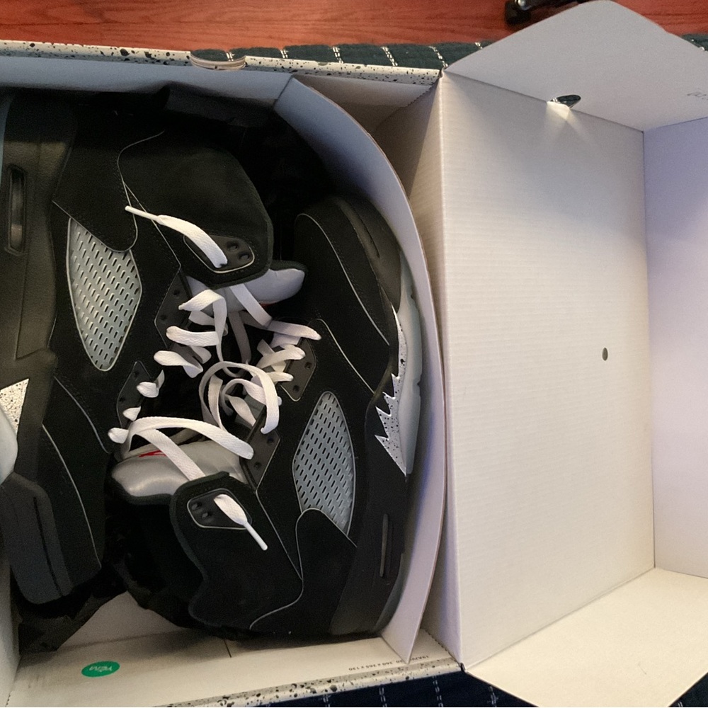 Jordan Athletic Shoes Black with White Accents